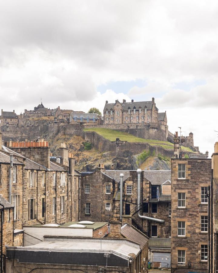 Amazing Castle View Apartment Edinburg Exteriör bild